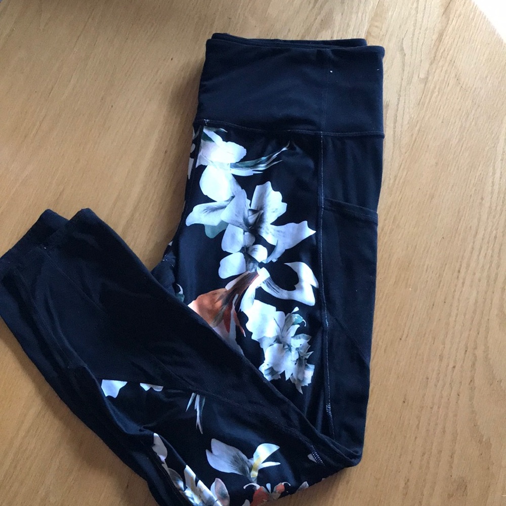 Athleta floral/black leggings. Size XL TALL.